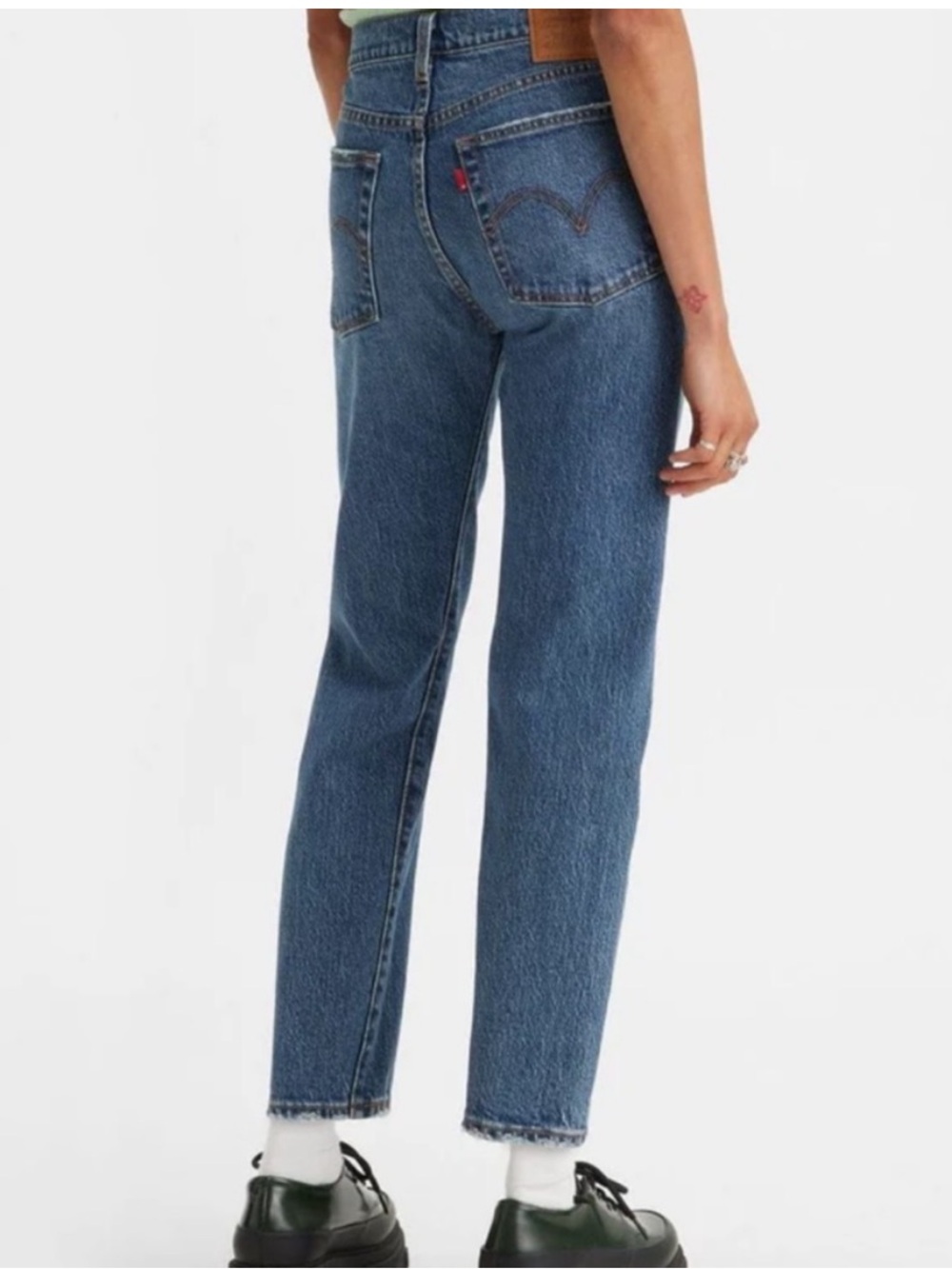 Levi's Women's Straight-Leg Jeans in Medium Blue Wash